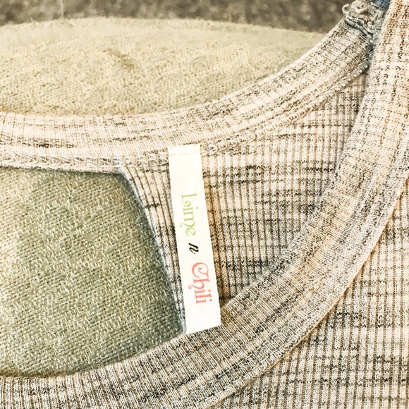 Grey A-line top - Picture 3 of 4